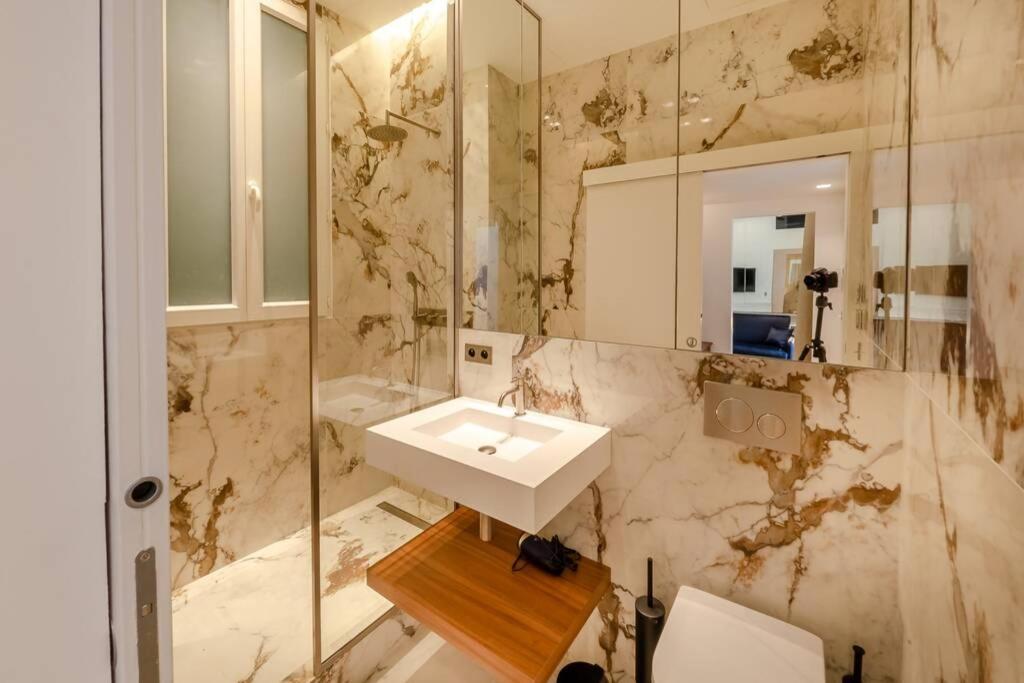 Appartement De Standing 5 - Tour Eiffel/Invalides Paris Dış mekan fotoğraf